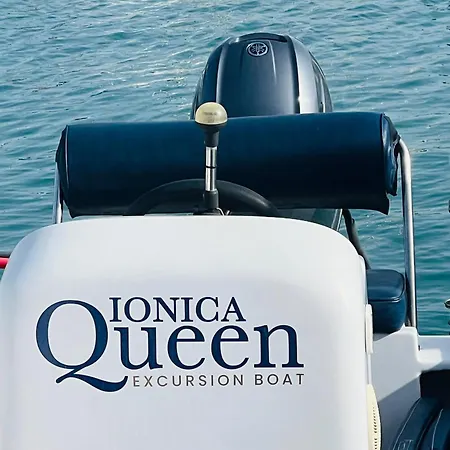 Giro In Barca Botel